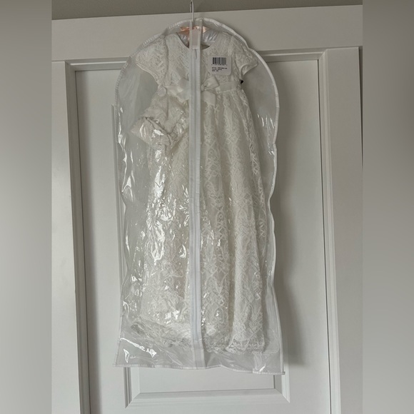 Pippa and Julie White Lace Christening Gown with Bonnet size 12M - Picture 8 of 8